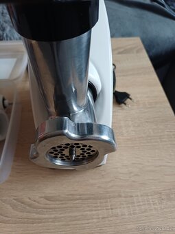 Elektrické struhadlo +mlýnek na maso. - 7