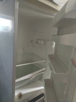 Velká lednice s mrazákem - 7