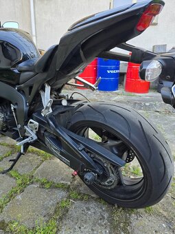 Honda cbr 1000 rr - 7