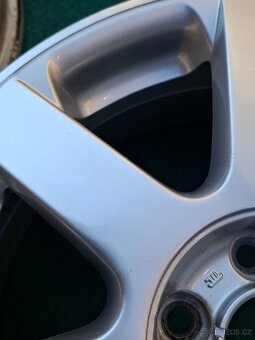 ALU KOLA VW BORA / GOLF IV -- 5x100, 16" - 7