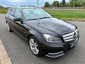 MERCEDES-BENZ C200 CGI //2011 7G XENON NAVIGACE PANORAMA - 7