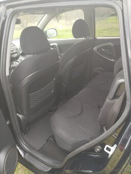 Toyota RAV4 2,2 100kw - 7