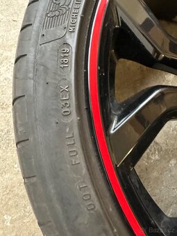Prodám použitou letní sadu Ford fiesta ST line 205/45/17 - 7