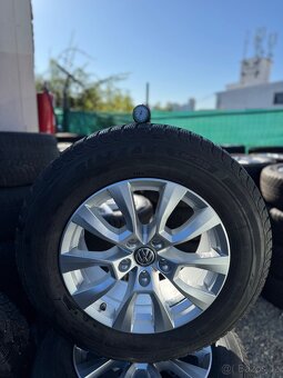 245/65/17 Originální zimní sada na Vw Amarok - 7