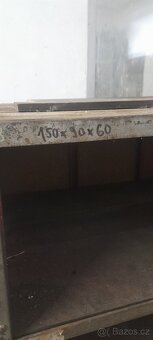 Regaly a skříně - 7