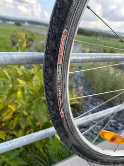 Author Stratos - trekové kolo - 7