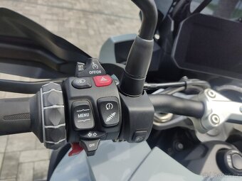 BMW S1000XR ,2021 ,navigace,plná výbava - 7