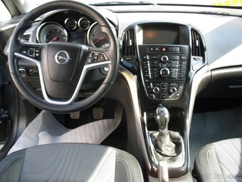 Astra Kombi 1,6 TDi-81 kW, 187.000,-Kč - 7