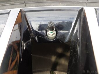 Toyota Yaris Cross zánovná zimna sada kol s TPMS - 7