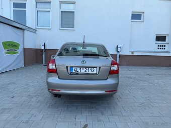 Škoda Octavia II, r.v.2011 facelift - 7