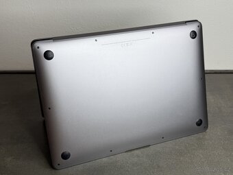 MacBook Air 13'' 2020 / M1 / 8GB / 256GB SSD / Space Gray - 7