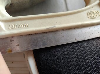 Brusle na lední hokej - 7