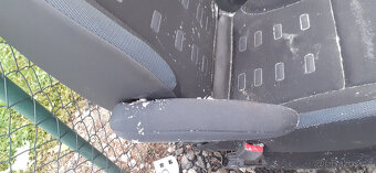 Citroën Berlingo II / Peugeot Partner II - Přední sedačky - 7