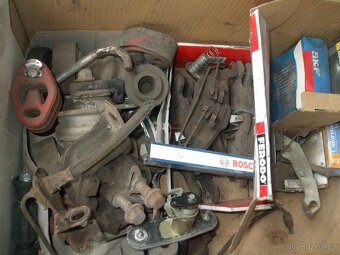 kola ford a jiné díly - 7