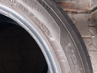 Prodám 2 x letní pneu Hankook 225/50/17 - 7