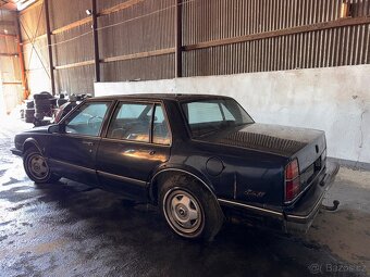 OLDSMOBILE DELTA 88 1987 - 7