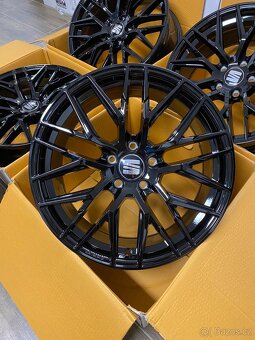 5x112 R18 MAM RS4 Black - 7