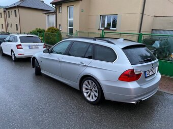 E91 325i manuál - 7