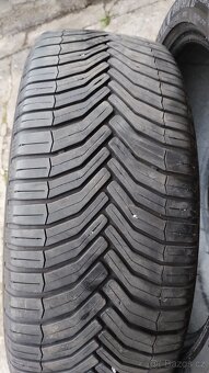 2ks celorocni pneu Michelin 205/45-17 vzorek okolo 5,5mm - 7