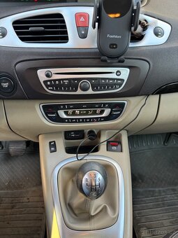 Renault Grand Scenic 1,4 - 7 míst - 7