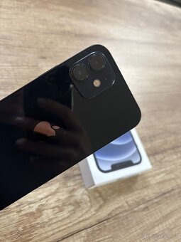 iPhone 12 64GB černý - 7