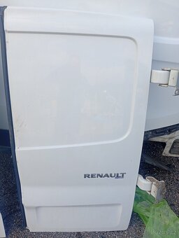 RENAULT TRAFIC 3 RV 2018 ZADNÍ DVEŘE KOMPLETNÍ NASTROJENÉ - 7
