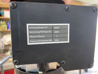 Stojanová radiální vrtačka Holzmann SB3116RMN + pachole - 7