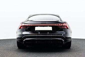 Audi E-tron GT - 7
