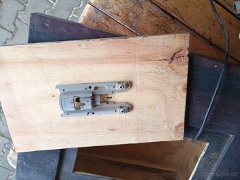 Dílenská cirkulárka. - 7