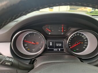 Opel Astra kombi 1.6 nafta ,, odpočet " - 7