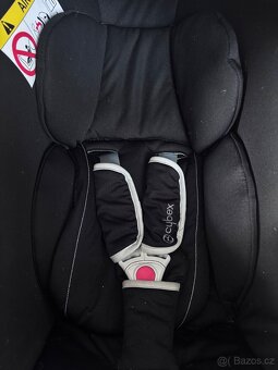 CYBEX Dětská autosedačka Aton B2-i-Size + Base One - 7