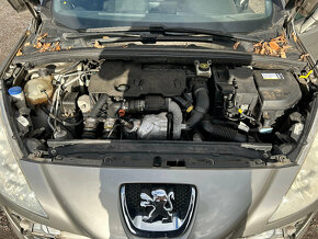 Peugeot 308SW 1,6HDI 82KW 9HR prodám díly z vozu - 7