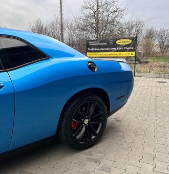 Dodge challenger R/T 5.7 HEMI V8 - 7