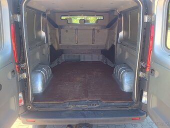 Renault Trafic L2H1 2007 2,0Dci 84kW 6míst long - 7