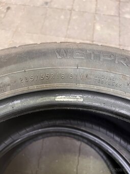 Nokian WetProof 205/55R16 - 7