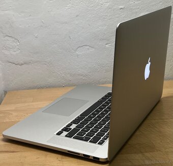 MacBook Pro 15" 2015 /16GB RAM/Intel i7/256GB SSD/ Záruka - 7