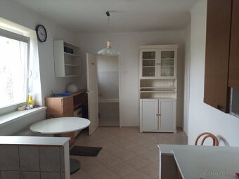 Pronájem RD, včetně garáže a zahrady - 7