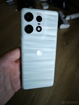 Motorola Edge 50 Pro Moonlight Pearl - 7
