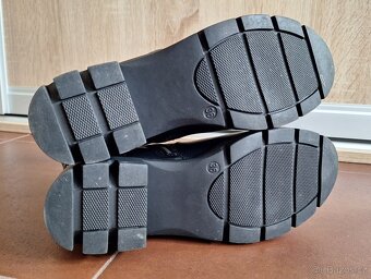 Dámské zimní boty - 7