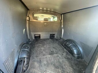 Volkswagen Transporter T5 - 7