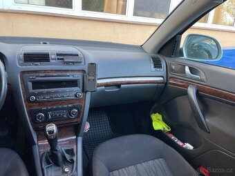 Škoda Octavia II Elegance - 7