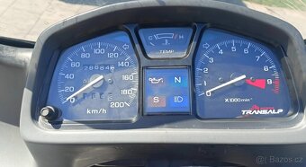 Honda XL 600V Transalp - 7