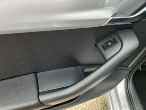 Škoda Octavia 1,6tdi 77kW najeto 1050km - 7
