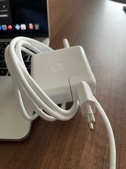 MacBook Pro 13 TouchBar 2017 - 7