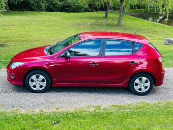 HYUNDAI i30 1.4 i, 115 TIS KM, 1 MAJITEL PO ROZVODECH A STK - 7