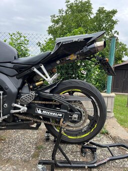 Honda CBR1000RR Fireblade - 7