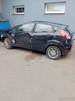 ford fiesta 1.4 - 7