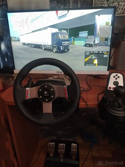 volant Logitech G27 + pedály + řadící páka - 7