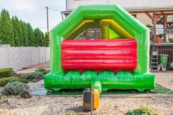 SKÁKACÍ HRAD DO INTERIÉRU 🏰 2.900,- CELÝ VÍKEND - 7