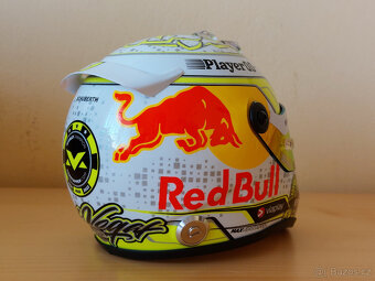 Predám Max Verstappen 2023 Red Bull Las Vegas F1 helma 1:2 - 7